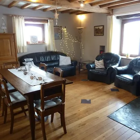 Le Cheval Ardennais Tatil Evi